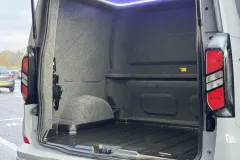 Ford E-Tourneo Custom — photo 11