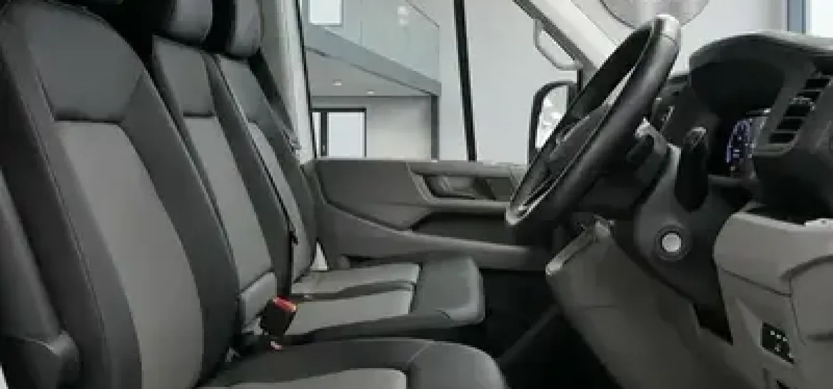 CRAFTER CR35 LWB Automatic High Roof — photo 7