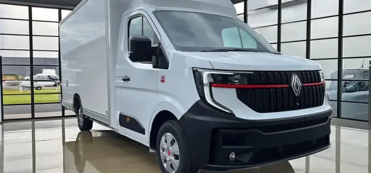 Renault Master Luton