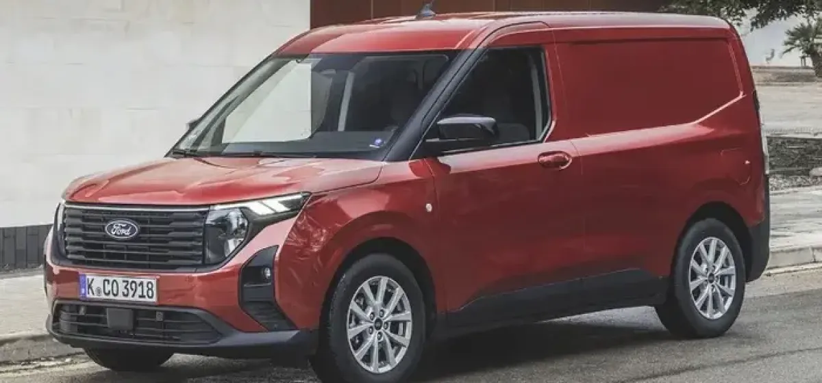 2025 Ford Transit Courier — photo 1