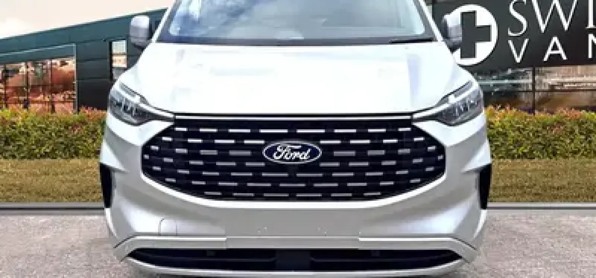 Ford E-Tourneo Custom