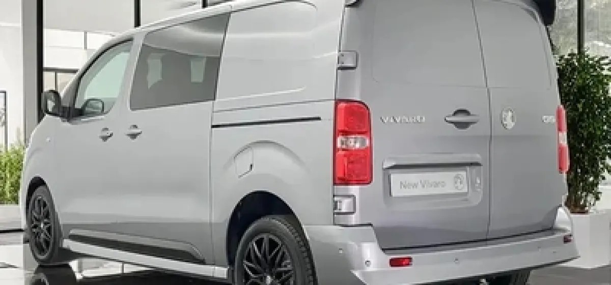 Vauxhall Vivaro GS Crew Cab — photo 1