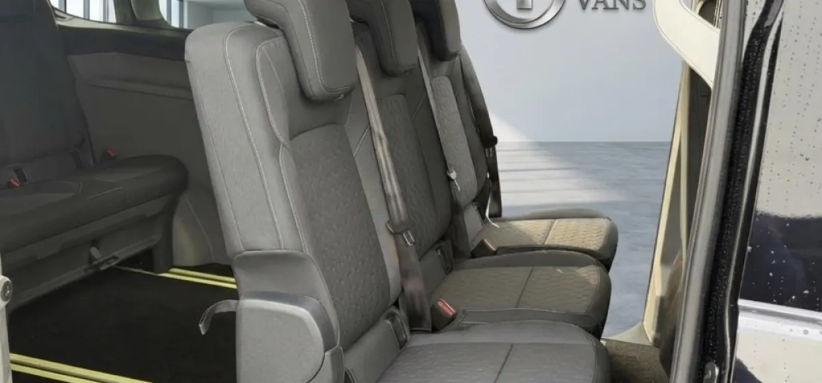 Ford Tourneo 9 Seater — photo 13