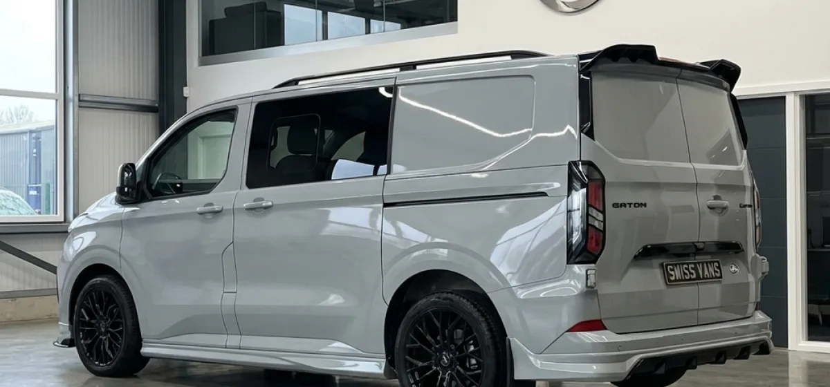 Ford E-Tourneo Custom — photo 4