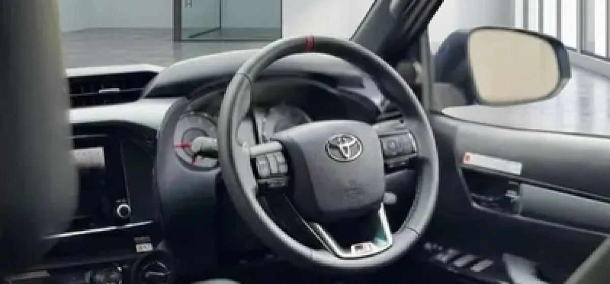 New Toyota Hilux — photo 6