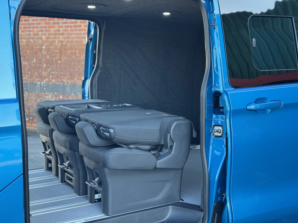 Ford Transit Custom Double Cab — photo 7