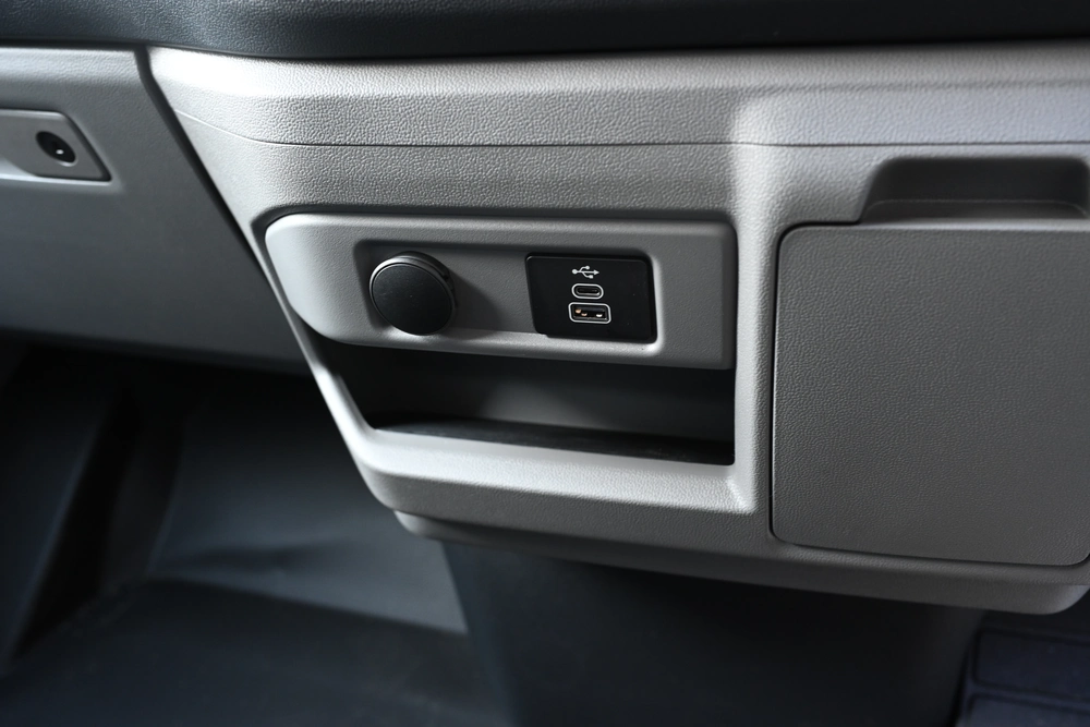 Ford Transit Custom Double Cab — photo 3