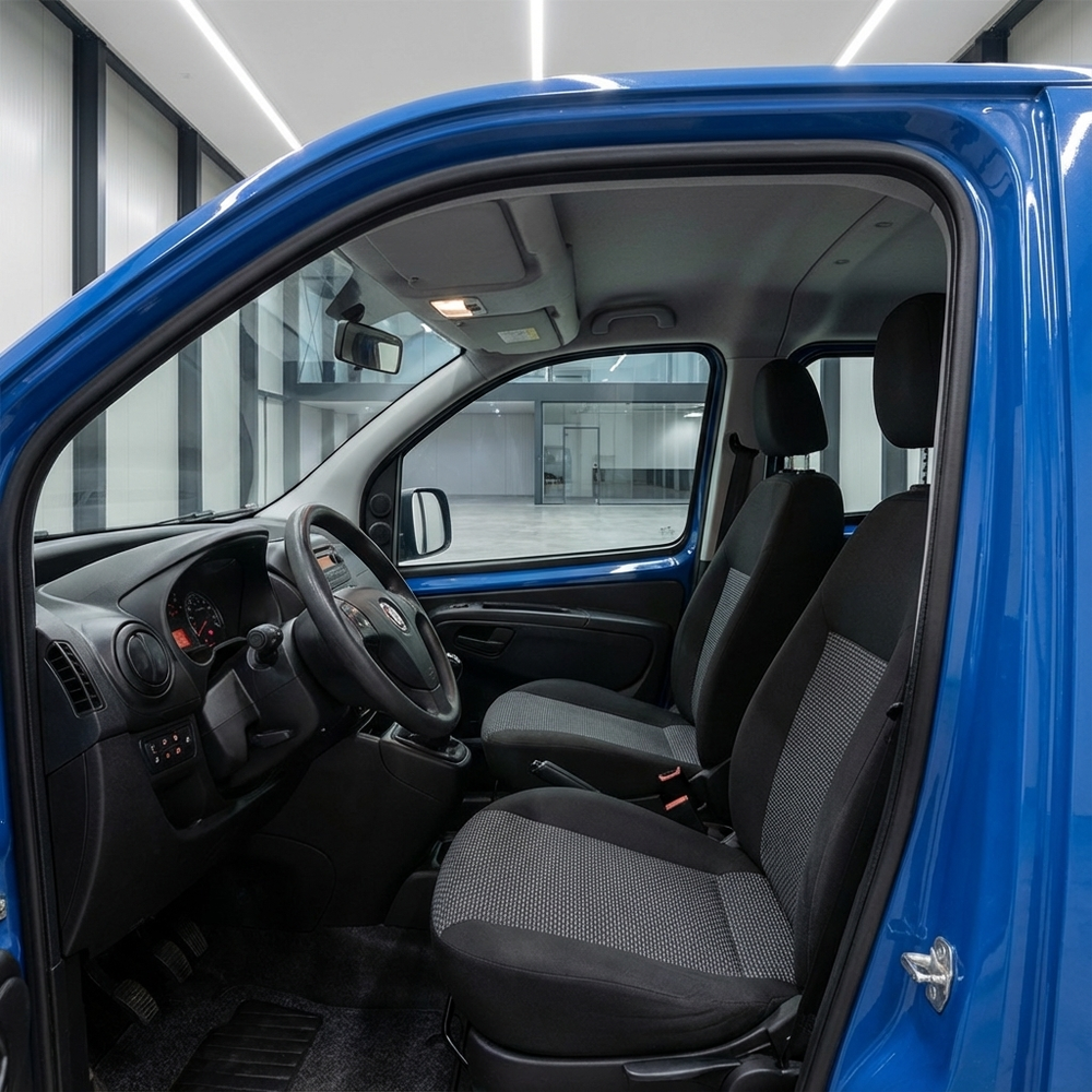 2025 Ford Transit Courier — photo 9