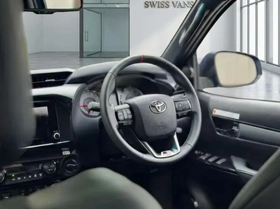 Toyota Hilux GR Sport — photo 8
